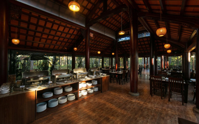 Sam Tuyen Lam Resort