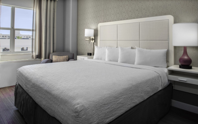 Hotel Continental Miami Beach, Tapestry Collection by Hilton