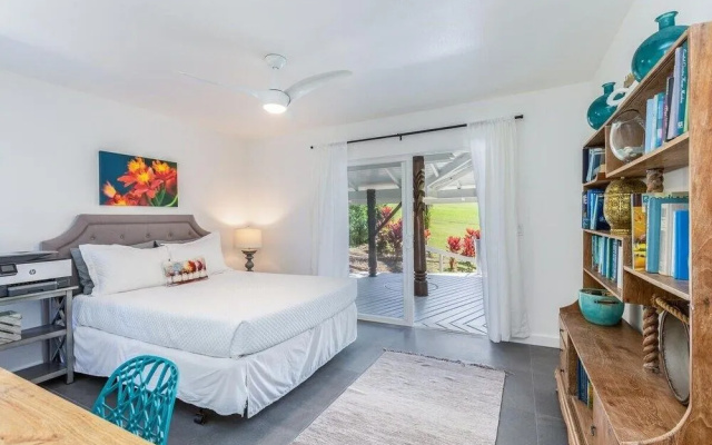 Hale Mauna Nui 4 Bedroom Home by RedAwning