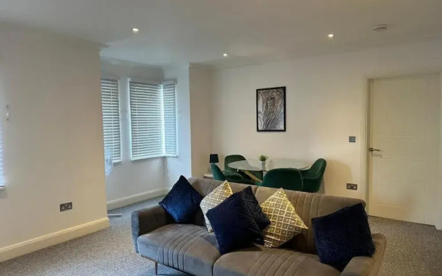 DH Aparthotels - Cromwell Apartment
