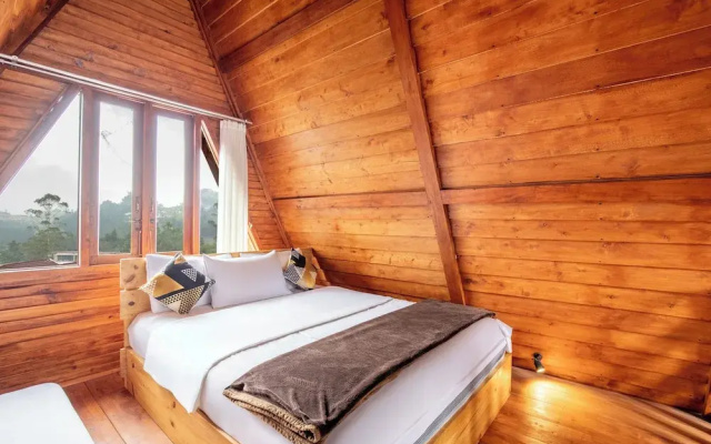 Diamond Cabin House