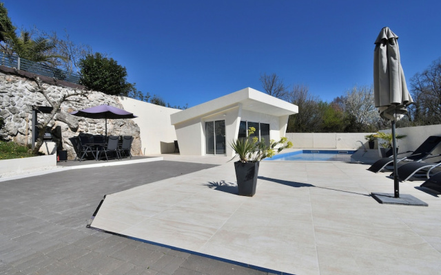 House Luxury