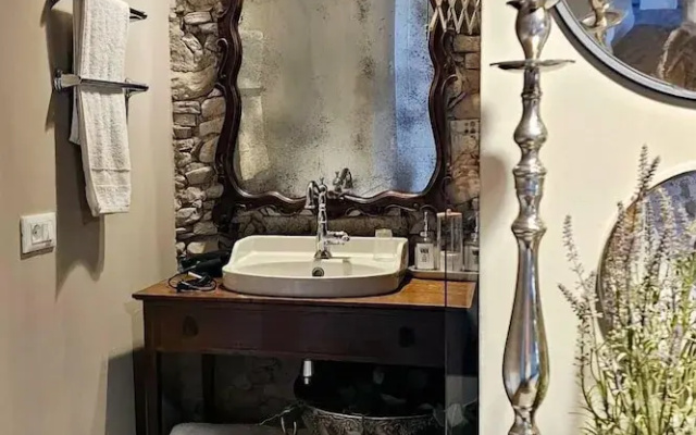 The little guest house