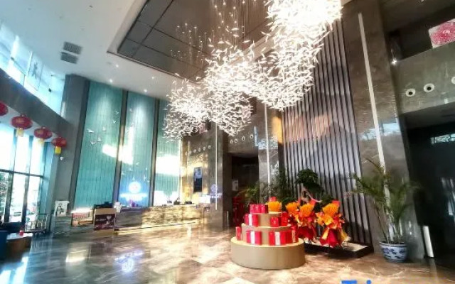 Starway Hotel (Wen County Chuncheng Guomao Plaza)