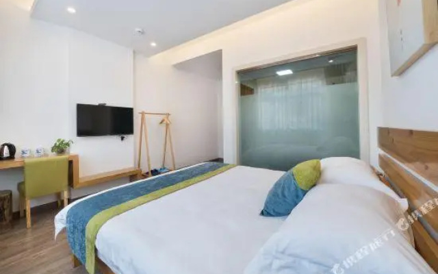 Tianranju Hostel