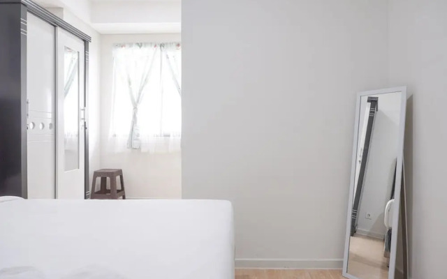 Nice And Comfort 2Br At Daan Mogot City Apartment