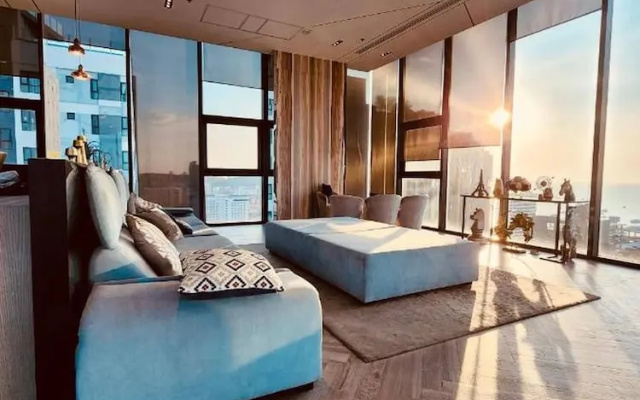 Pattaya's Best Location, Walk to The Beach