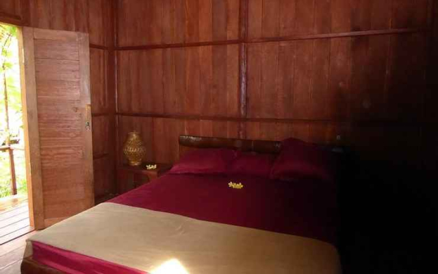 Shibui Garden Bungalows and Restaurant