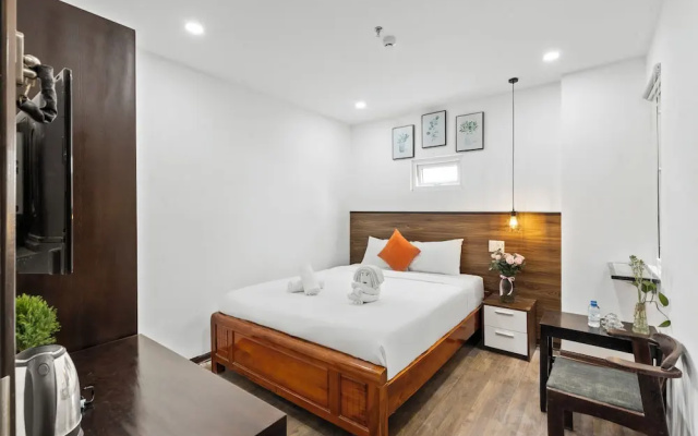 The Happy House Hotel & Apartment