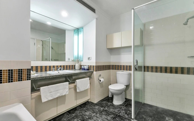 QV Lovely Sunny 1-bedroom in CBD 1025