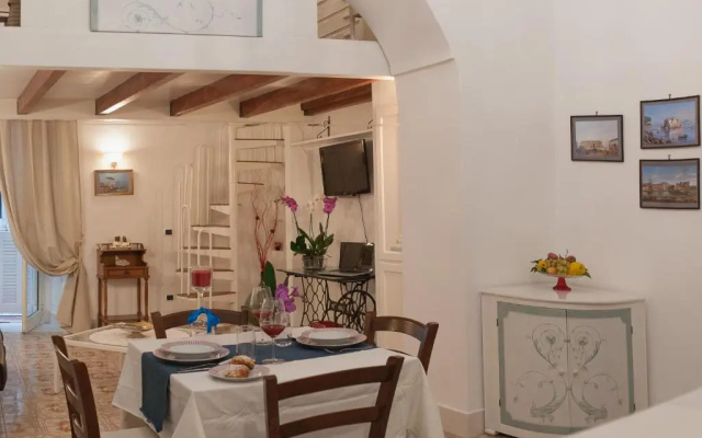 Niloufar residence