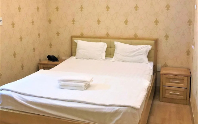 HHen Apartment Hotel
