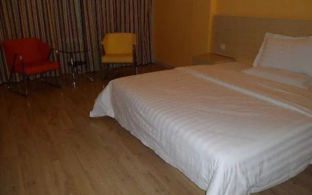 7 Days Inn North Of Waitan