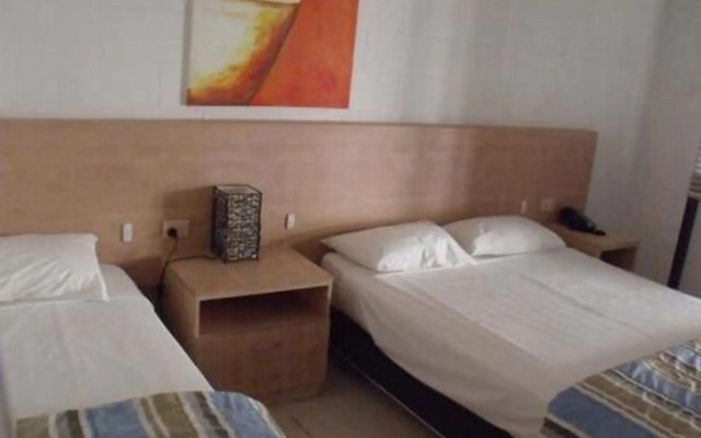 Moffat Beach Motel Caloundra