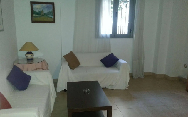 Apartamentos Turísticos La Encarnación