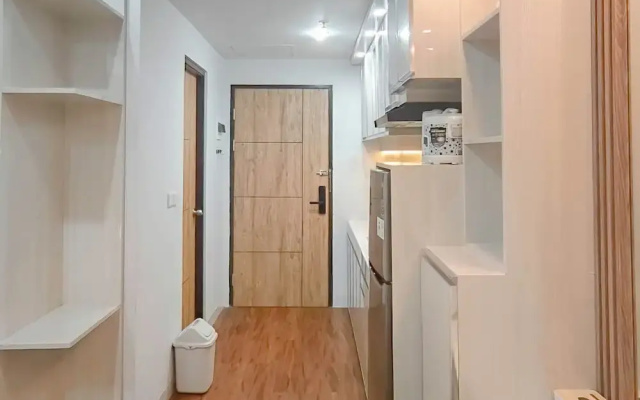 Cozy Living Studio At Apartment Delft Ciputra Makassar