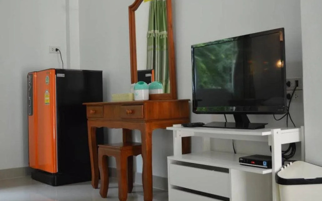 Baanrimnam Banpong