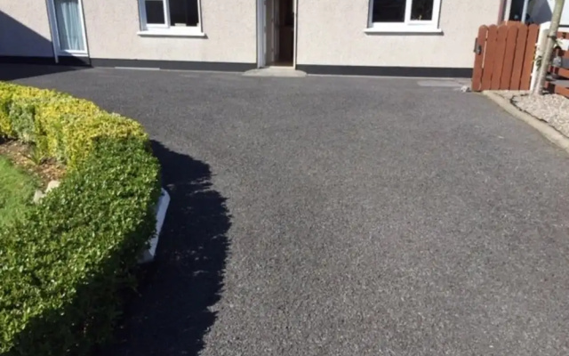 2 Bed Cottage - Sleeps 6 - Parking - Wifi