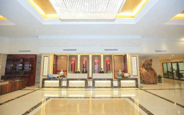 New Knight Royal Hotel Airport and International Resort