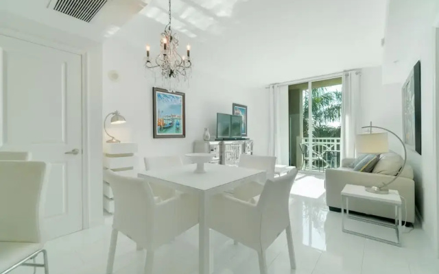 Casa Costa 309s Studio, Pools, Jacuzzi, Beach, Shops & Dog Friendly