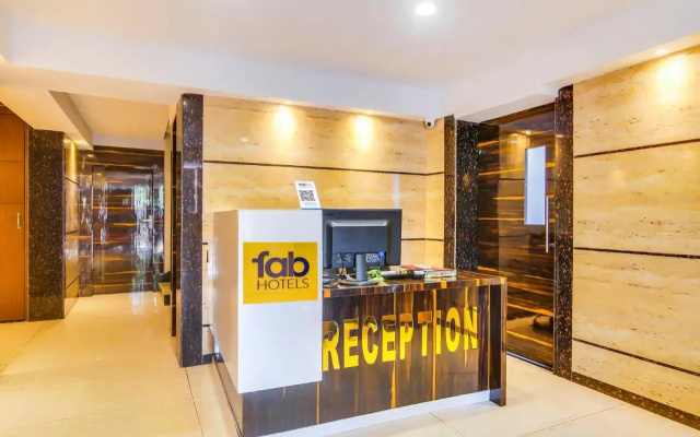 Fabhotel Luxor