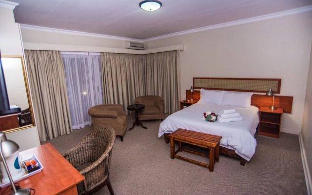Adelante Lodge