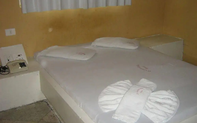 S&L Hotel