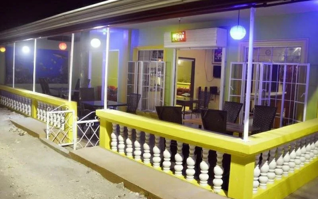 Vaa Bistro Bed and Breakfast