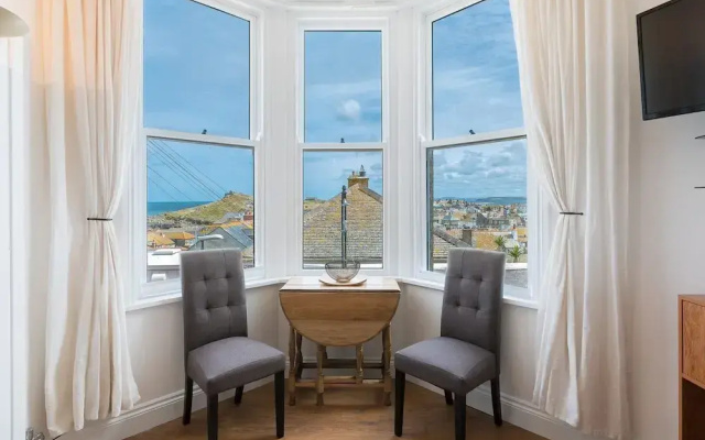 Hepworth Apartment