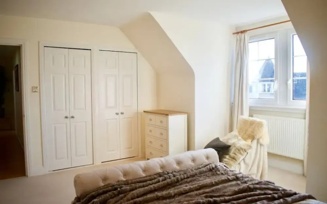Luxury Penthouse Apartment, Edinburgh, Sleeps 4
