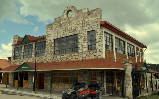 Hotel Cascada Inn вид на фасад