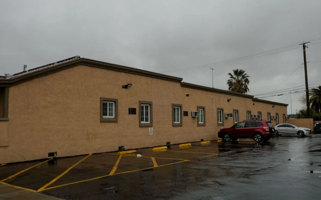 El Patio Hotel