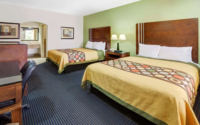 Super 8 Houston Hobby Airport South