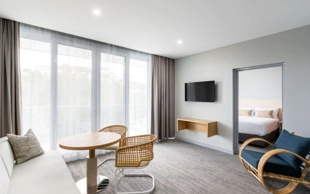 Abode Hotel Malua Bay