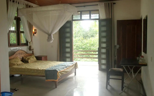 The Breeze Pinnawala Homestay