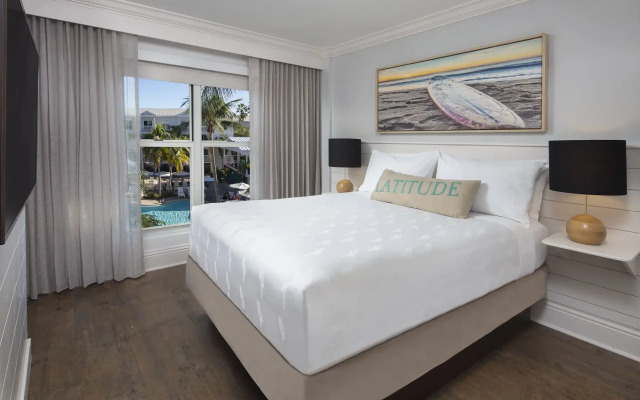 Отель Margaritaville Beach House Key West