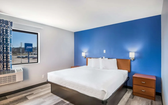 Motel 6 Peoria - East