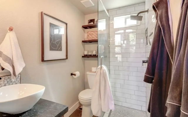 Townhome Near Dtwn Flagstaff: Grill, Golf & Relax!
