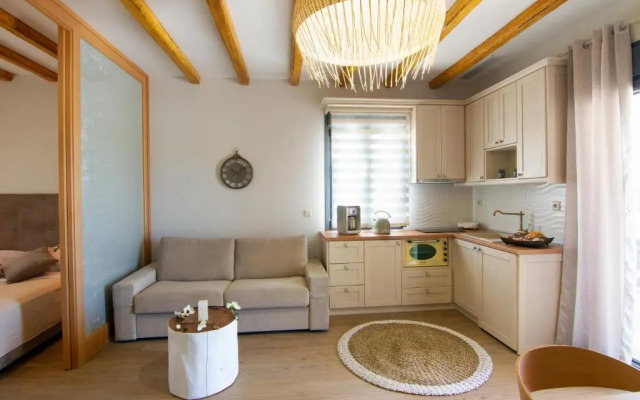 Aphrodite Stone Apartments