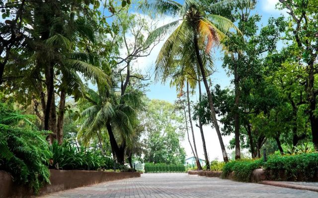 Shanti Resorts