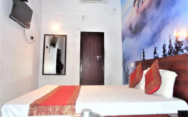 Luxmi Hotel