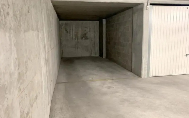 Beau studio tout confort au calme avec parking .