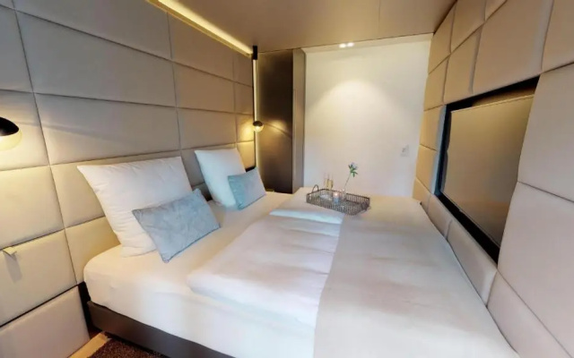 White Pearl Apartment 1.02