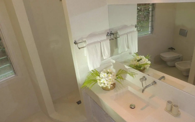 Leopard Point Luxury Beach Resort & Spa