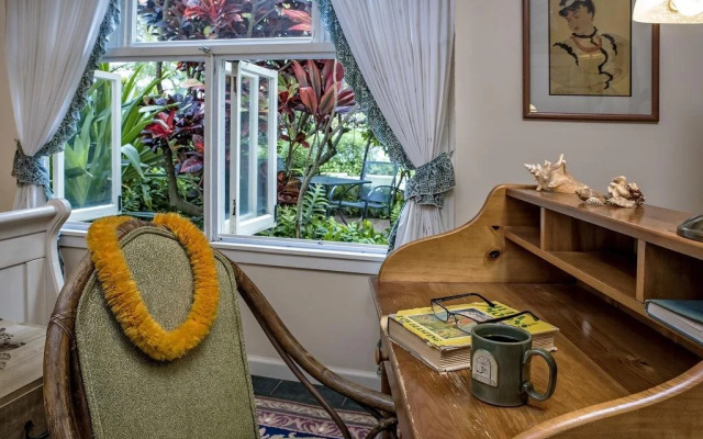 The Historic Wailuku Inn