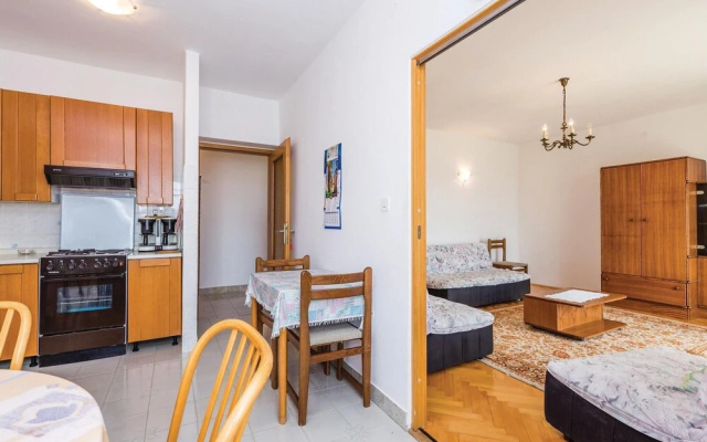 Stunning Home in Barbat With Wifi and 3 Bedrooms