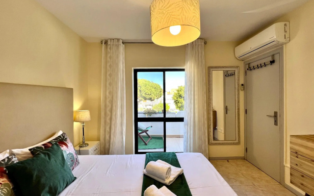 Faro Airport Flat 6 by Homing