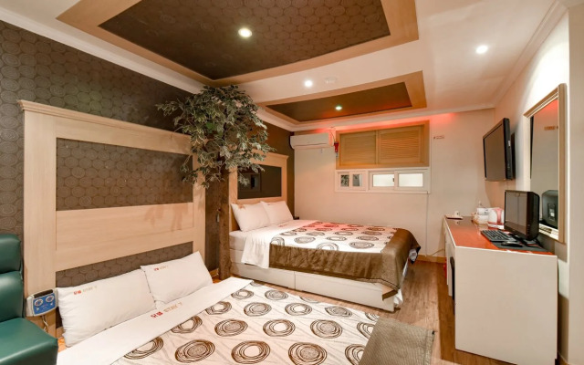 Stay7 Motel