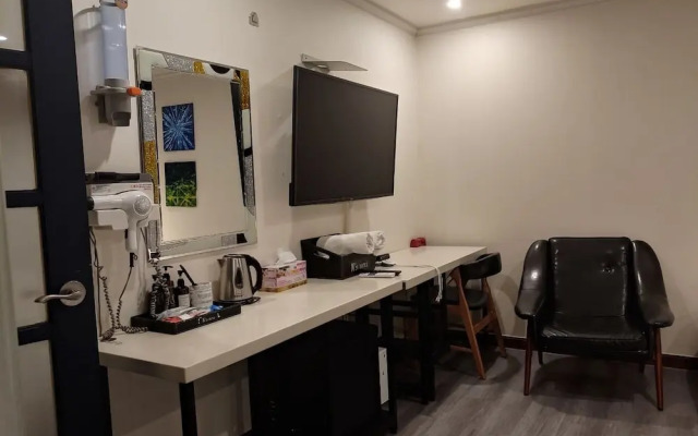 25 Hotel Busan Seomyeon subway station