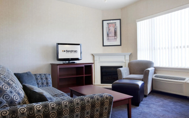 Sandman Signature Surrey-Guildford Suites